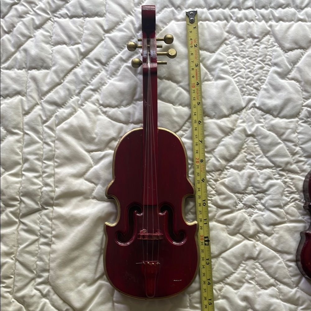 Red String Instrument Decor Set - Picture 2 of 6